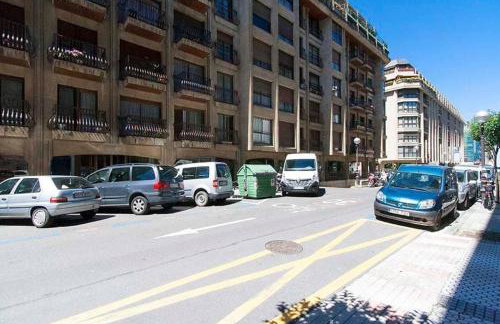Junto a la playa de Gros, parking opcional - Foto 16