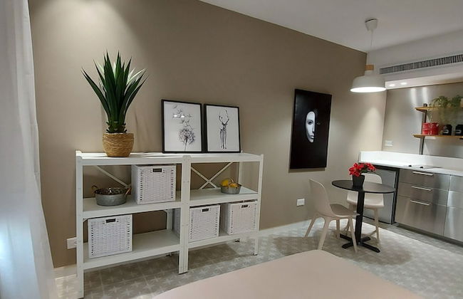 Spacious Sea View Apartment - Photo 15