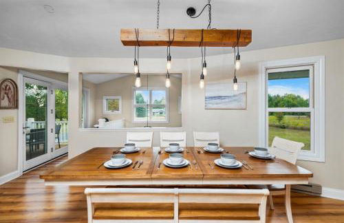 Cozy Retreat HotTub, FirePit, Arcade Fun & Dogs! - Foto 47