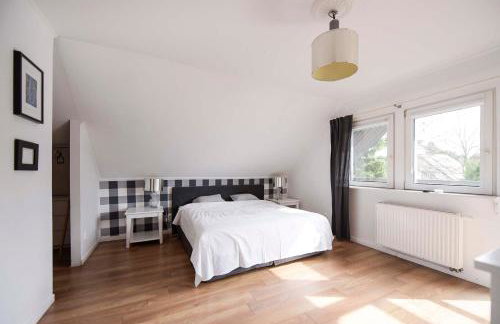 Spacious 3 Bedroom Family Oasis with Sauna, 20 min from Warsaw - Foto 22