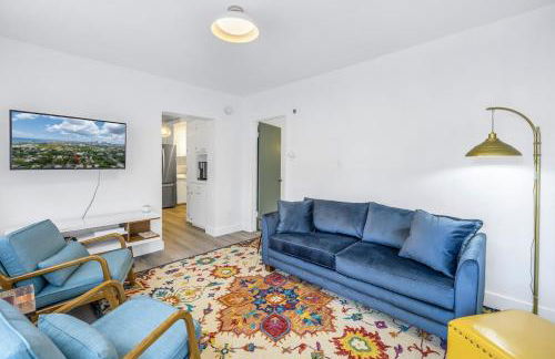 Comfy and quiet Steps to fun events downtown - Foto 1