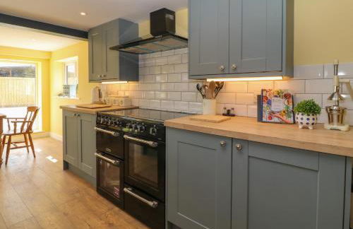 Muddy Udders Dairy - Photo 10