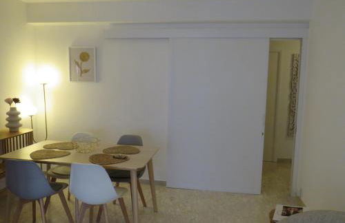 Sanary- La vie est belle- Centre Ville 2 minutes à pied- Plage 5 minutes - Foto 13