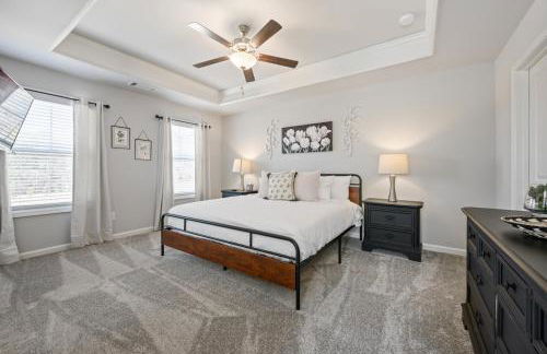 Stylish & Modern 3BR Home Near Chattahoochee River - Foto 23