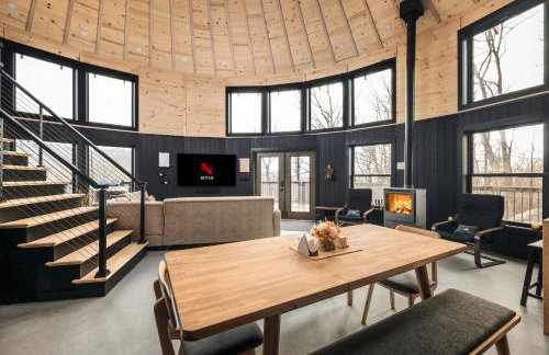 Skyline Yurt: Hot Tub~Wood Stove~WiFi~EVcharger - Foto 43