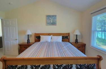 Beachfront~Private Sand Beach~Close Mackinac Ferry - Foto 35