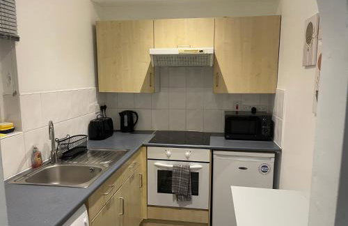 Cosy 2 bed Wimbledon Apartment - Photo 6