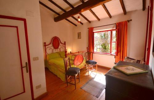 Holiday Home with Garden and shared pool - Foto 30