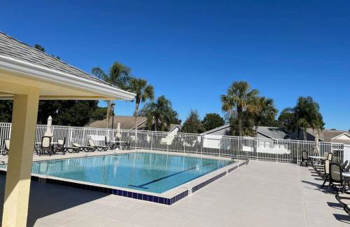 Sunny Jupiter Villa - Photo 1