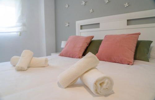 WintowinRentals Terrace, Pool, Parking in Cala del Moral - Photo 23