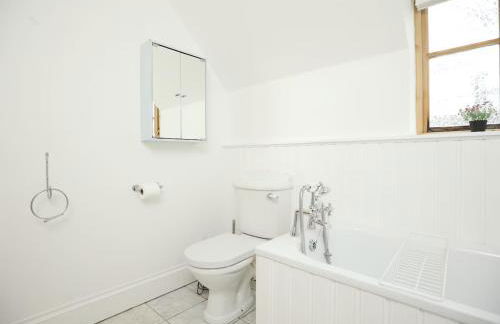 Modern 5-Bed Home, Guests 9, Secure Parking, Contractors - Foto 43