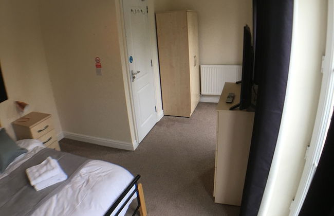 Blackberry House - Sleeps 6 with Parking and Netflix TV - Foto 4