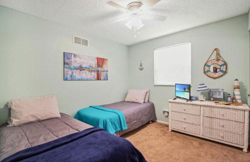 Lake Life: Amazing Weekday Specials! Dock, Swim Mat, Cove Water - Foto 20