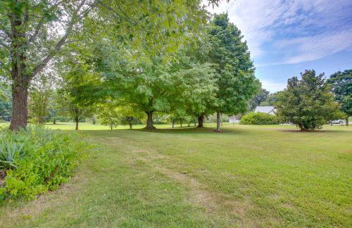 Home 9 Mi to Dtwn Springfield with Porch and Yard! - Foto 25