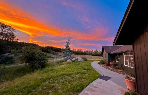 Yosemite & Bass Lake 3 Acres, Pool, Game Room, Stunning Views - Foto 23