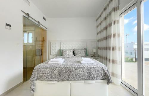 Perfect Getaway Villa - Photo 5