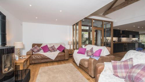 Harewood Barn - Foto 2