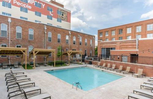 Downtown Durham 2BR Apt Walk Everywhere & Wifi - Foto 107