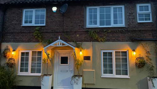 2 Bed Cottage - Central Bawtry - High End Furnishings - Foto 5