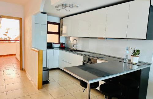 Su Eminencia - Sea View Apartment with Modern Comforts - Foto 22