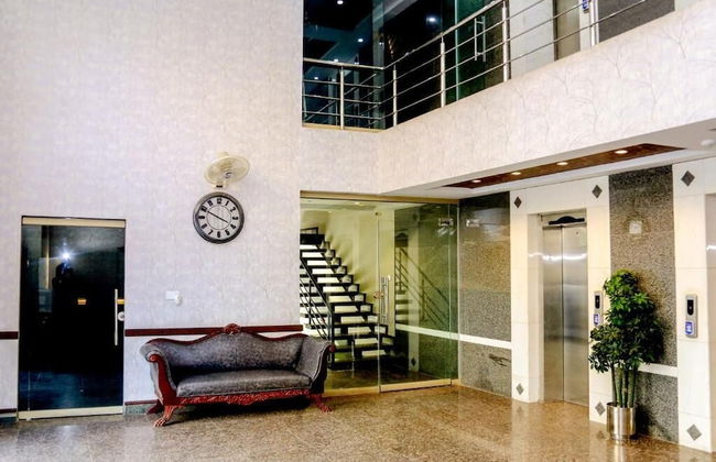 Gulberg Suites - Photo 9