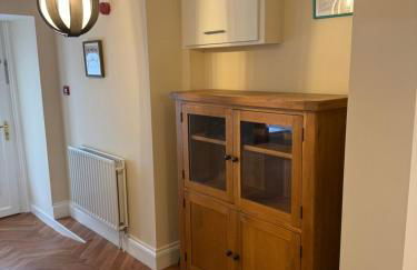 Spacious, sleeps 7, 2 baths, Central Saltash - Photo 47