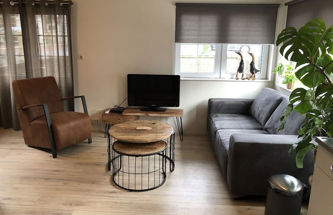 Slapen in eigentijds woonboot hotel - Foto 7