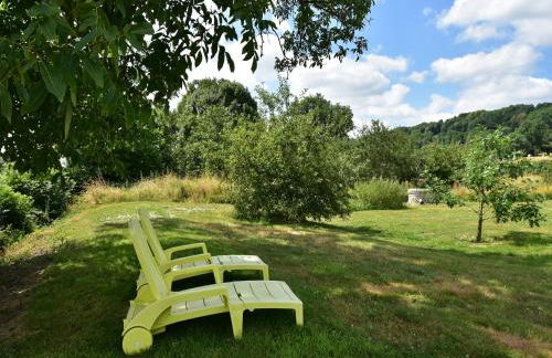 Holiday Home in Crux-la-Ville near Lake - Foto 22