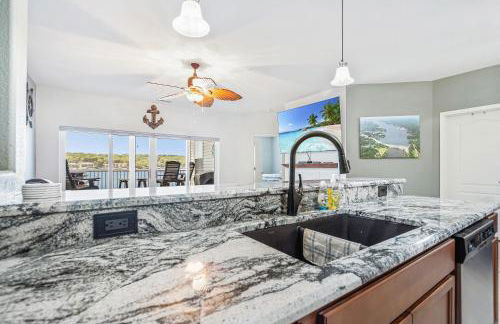 Island Life! Amazing Balcony-Views-Pool and Patio - Foto 6