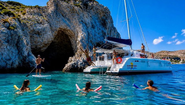 Rodas : Crucero en catamarán de 3 horas a Anthony Quinn, Ladiko & Afandou - Foto 5