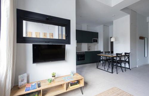 FLORIT FLATS - Stylish Valencia Ceramic Apartments with Free Bicycles by the Joaquin Sorolla Station - Photo 23