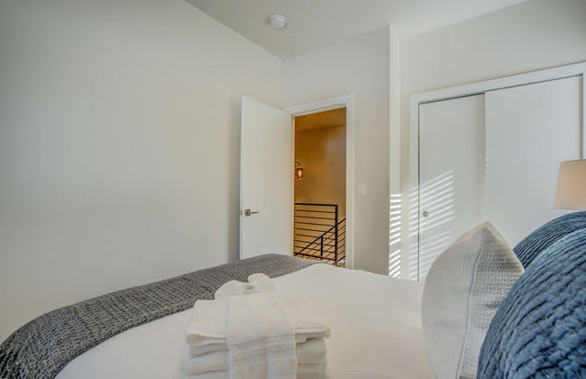 4BR Mnt Viewsmodern Urbanityrooftop Patio - Foto 4