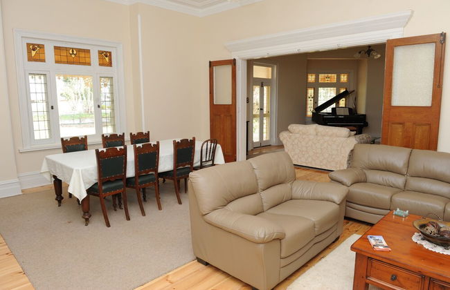 Cockburn House - Photo 8