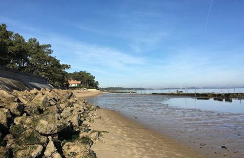 Belle Villa avec Piscine juste à côté du bassin - Foto 9