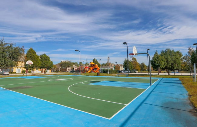 Near Theme Parks! Gorgeous 3 BR Town Home, Splash Park, Pool, Lake, And More! - Foto 29