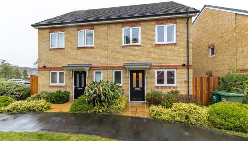 Heathrow House with Parking - Sleeps 5 near M25, Virginia Water, Thorpe Park & Legoland, Mid To Long Term Bookings Welcome - Foto 5