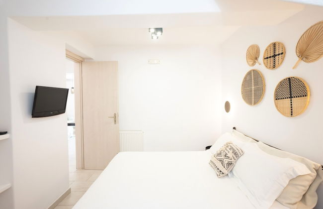 Mykonos Dot Apartments - Photo 11