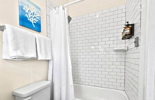 Southern Charmer *HOT TUB *Great Location DT UAB - Photo 23