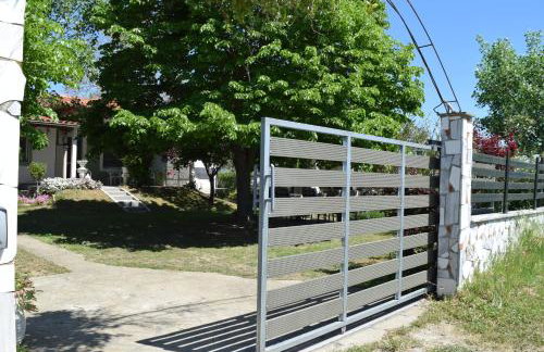 Dimitris house - Photo 3