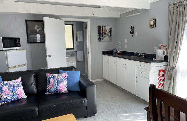 Motutere Bay Top 10 Holiday Park - Photo 31