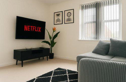 Contractors and Relocators Apt - Long Stay Savings - Fibre Optic Hi-Speed Wi-Fi - Multiple Free Parking Spaces - Netflix - Sleeps 4 - Foto 2