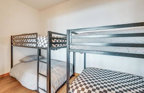 Walk to Flathead Lake Polson Home with Balcony - Foto 13