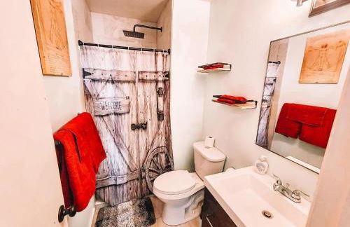 Theater Room Pet Friendly Near AF Academy Peaceful - Foto 25