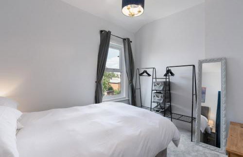 Bifolds, enclosed garden. Southport character home - Foto 41