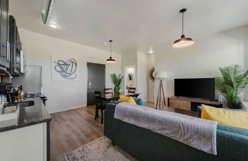 2BR Modern Retreat Near Henry Ford - Foto 3