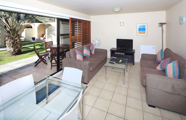 Onetangi Beach Apartments - Photo 2