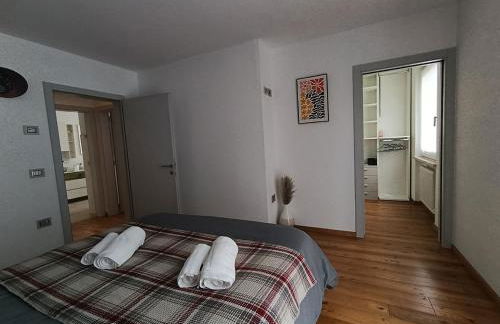 Casa Evelina con Parcheggio esterno e Garage gratis, appartamento con idromassaggio per due - Photo 23