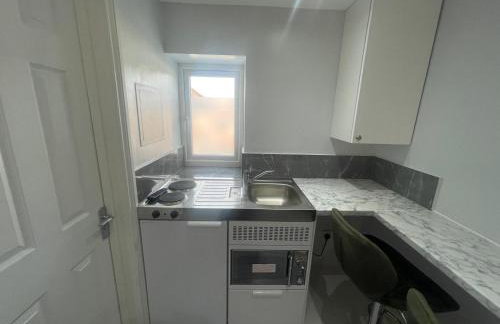 Cozy Studio Flat Romford, London - Foto 23