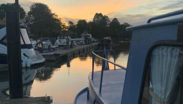 Stunning Classic Dutch Barge near Henley & Marlow - Foto 1