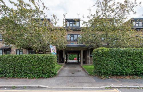 Modern 2BR Flat with 3 Beds Urban Getaway - Cherry - Foto 33